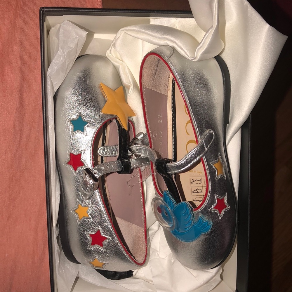 Super cute and in great condition!!!!